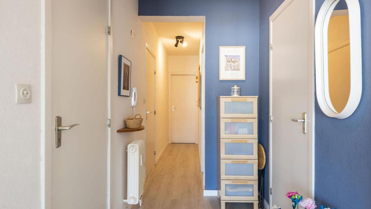 Zonnig En Gezellig Appartement Met Zijdelings Zeezicht En Zwembad In Koksijde Exterior photo