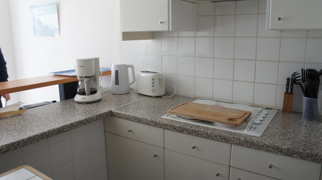Zonnig En Gezellig Appartement Met Zijdelings Zeezicht En Zwembad In Koksijde Exterior photo